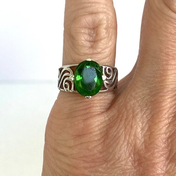 Sterling Silver 925 Oval Faceted Green Cubic Zirconia Scrollwork Ring Sz 4.75 - Picture 16 of 16